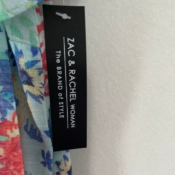 NWT Zac & Rachel Size 2X Cold Shoulder Floral Top - Picture 4 of 16